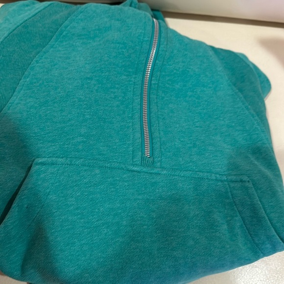 LULULEMON hoody like new worn once - Picture 2 of 5